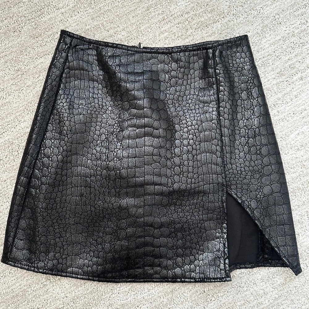 Motel black snakeskin skirt